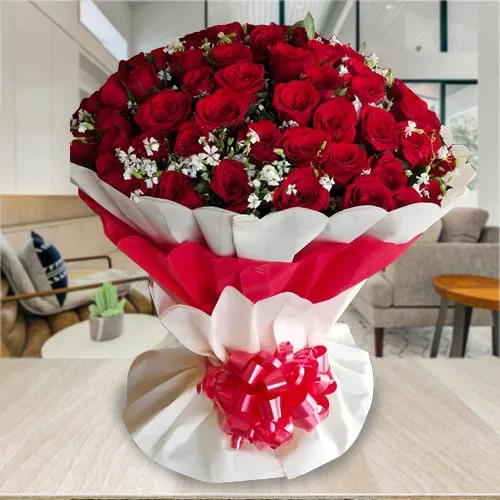 Stunning Bouquet of 100 Red Roses