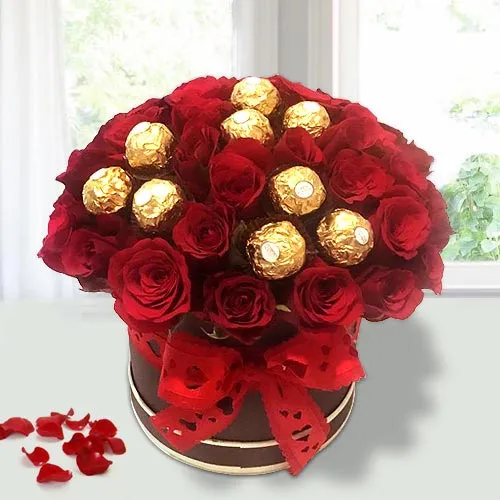 Mesmerising Flower bucket of Red Roses N Ferrero Rocher