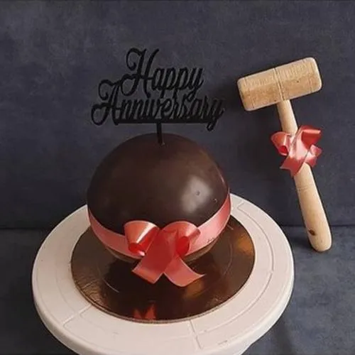 Luscious Round Chocolate Smash Cake with Hammer