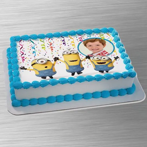 Lavish Minion N Personalized Photo Cake for Birthday