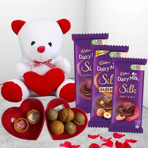 Delicious Cadbury Silk, Teddy n Love Message Box for Valentine