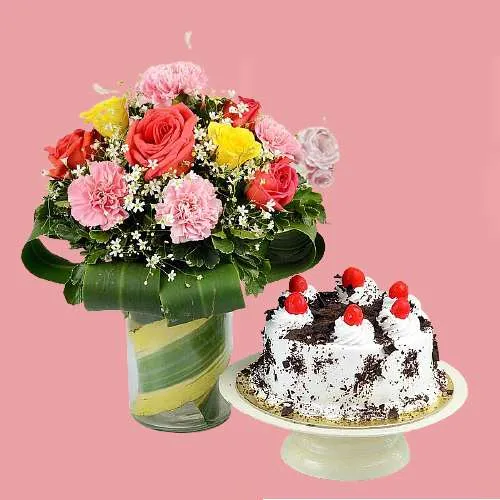 Splendid Mixed Floral Vase n Black Forest Cake Combo