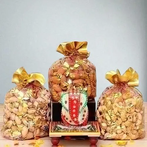 Auspicious Marble Ganesha with Assorted Dry Fruits
