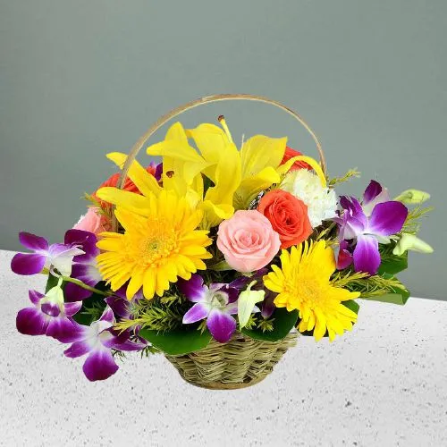 Breathtaking Basket of 15 Mixed Flowers