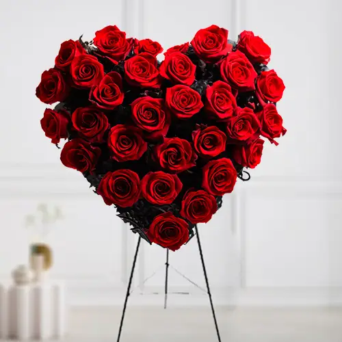 Heart Shaped Arrangement of Red Color Roses