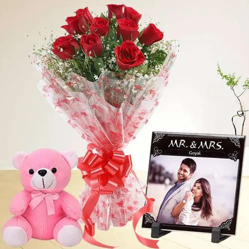 Magnificent Gift of Red Rose Bouquet with Personalized Photo Tile n Teddy
