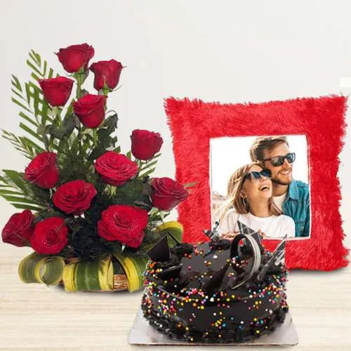 Breathtaking Gift of Red Roses with Personalized Cushion n Chocolate Cake 	