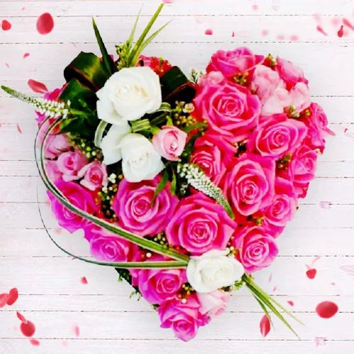 Beautiful Pink N White Roses Heart