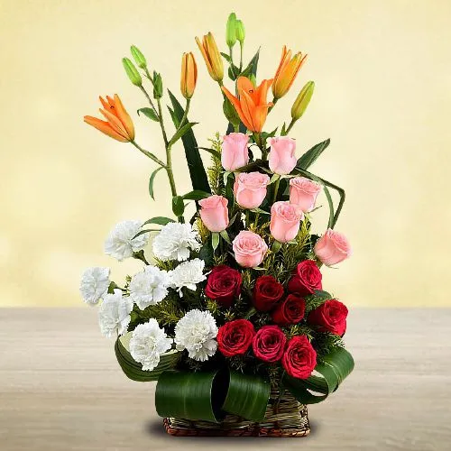 Classy Mixed Flowers Bouquet in Vivid Colors