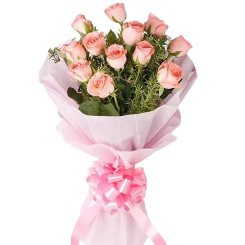 Elegant Pink Roses arranged in a Bunch
