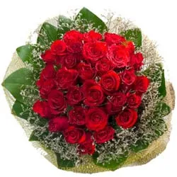 Blooming Red Roses Bouquet
