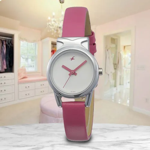 Attractive Fastrack Fits and Forms Analog Womens Watch
